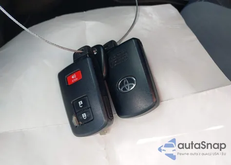 2020 Toyota Tacoma Trd Off-Road z USA, uszkodzony, nr VIN 3TMCZ5AN9LM350786